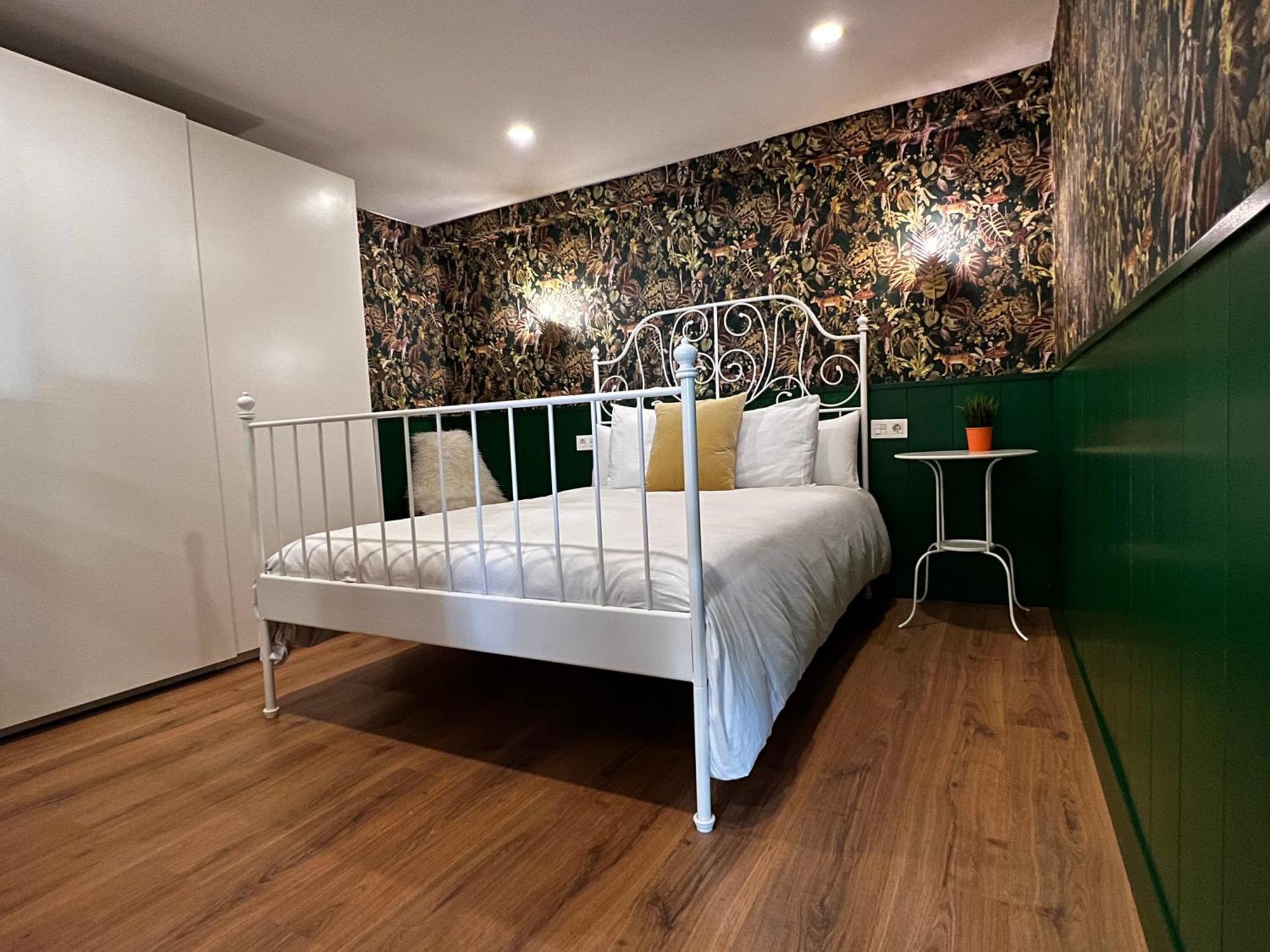 Apartamento Home Santo サンティアゴ・デ・コンポステーラ エクステリア 写真